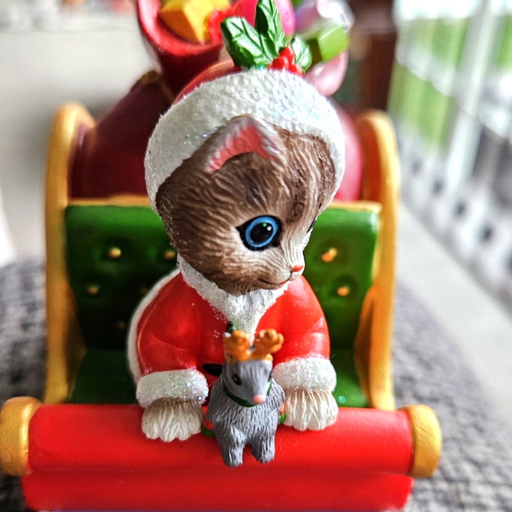 Kayomi Haoai's Christmas Sleigh Train Collection Santa Paws. # 0026